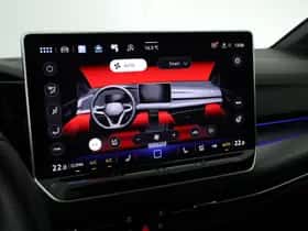 Volkswagen Golf (2024) thumbnail 24