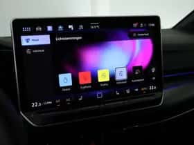 Volkswagen Golf (2024) thumbnail 26