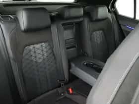 Volkswagen Golf (2024) thumbnail 40