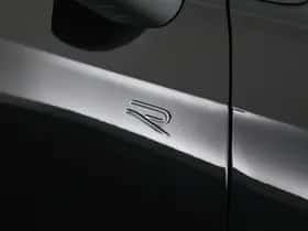 Volkswagen Golf (2024) thumbnail 41