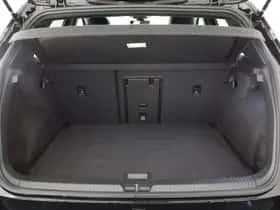 Volkswagen Golf (2024) thumbnail 46