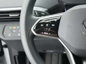 Volkswagen ID.4 (2023) thumbnail 16