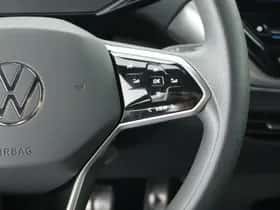 Volkswagen ID.4 (2023) thumbnail 18
