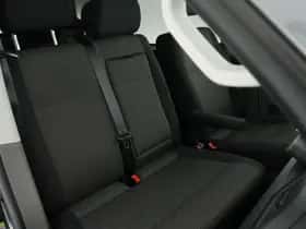 Volkswagen Transporter (2020) thumbnail 2