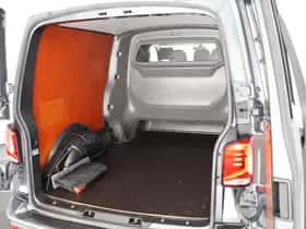 Volkswagen Transporter (2020) thumbnail 39
