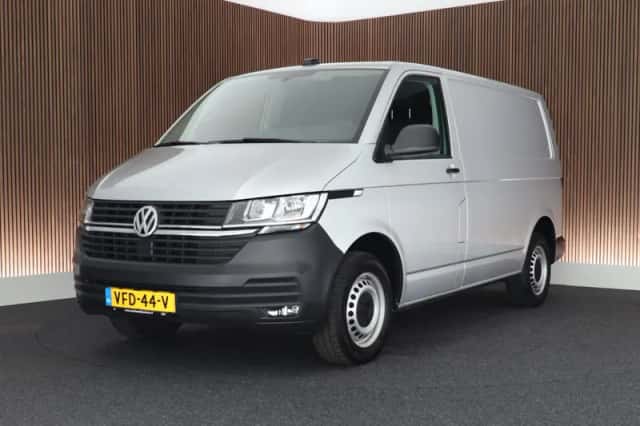 Volkswagen Transporter (2020) thumbnail 1