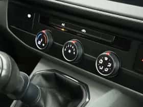 Volkswagen Transporter (2020) thumbnail 28