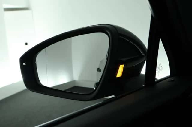 Volkswagen Tiguan (2026) thumbnail 6