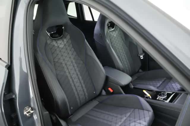 Volkswagen Tiguan (2026) thumbnail 2