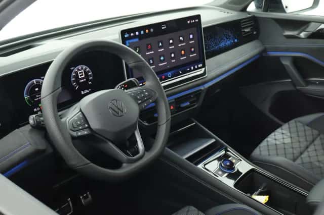 Volkswagen Tiguan (2026) thumbnail 3