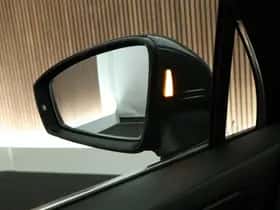 Volkswagen Tiguan (2021) thumbnail 7