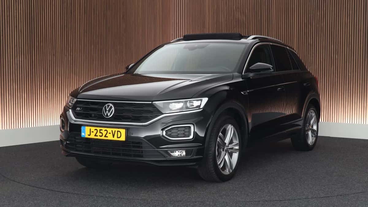 Volkswagen T-Roc (2020) — foto 1
