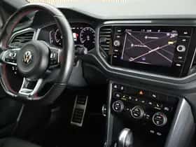 Volkswagen T-Roc (2020) thumbnail 3