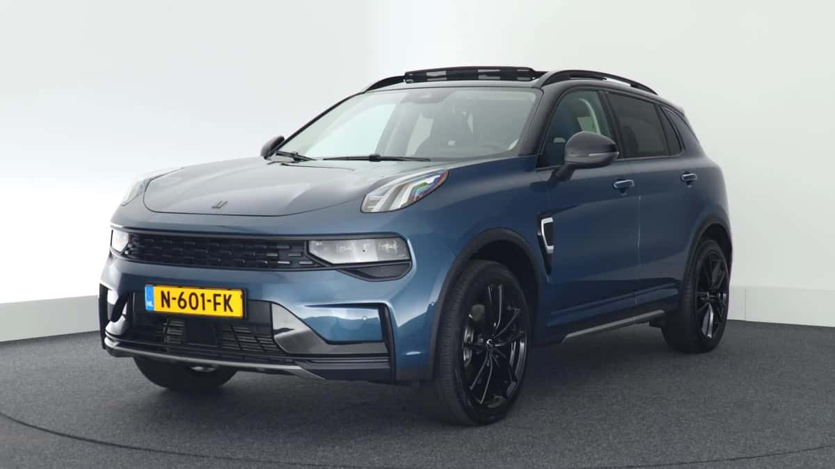 Lynk & Co 01 — foto 1