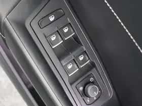 Volkswagen T-Roc thumbnail 16