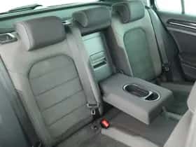 Volkswagen Golf thumbnail 32
