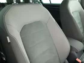 Volkswagen Golf thumbnail 33
