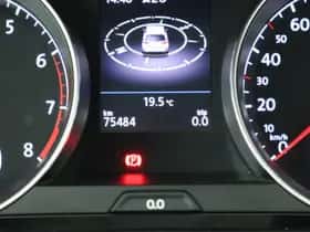 Volkswagen Golf thumbnail 35