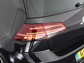 Volkswagen Golf thumbnail 37