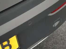Volkswagen Golf thumbnail 49