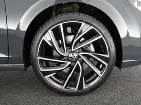 Volkswagen Golf thumbnail 52
