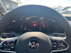 Volkswagen Golf thumbnail 4