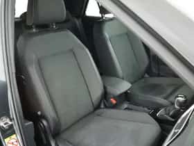 Volkswagen T-Roc (2025) thumbnail 2