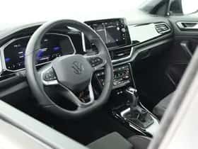 Volkswagen T-Roc thumbnail 3