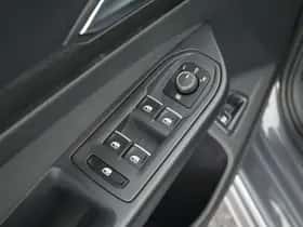 Volkswagen Golf thumbnail 14