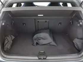 Volkswagen Golf thumbnail 47