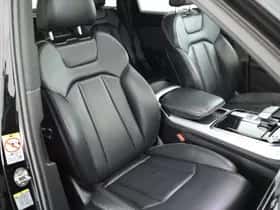 Audi Q7 (2022) thumbnail 2