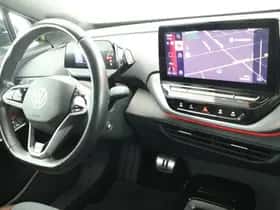 Volkswagen ID.4 (2020) thumbnail 3