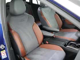 Volkswagen ID.4 (2021) thumbnail 2