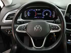 Volkswagen T-Roc (2022) thumbnail 16
