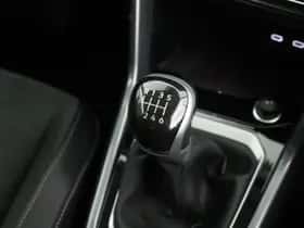 Volkswagen T-Roc (2022) thumbnail 34