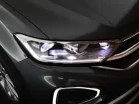Volkswagen T-Roc (2022) thumbnail 42