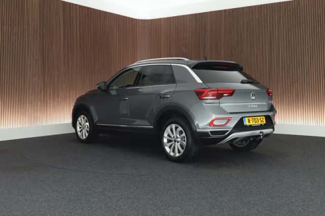 Volkswagen T-Roc (2022) thumbnail 6