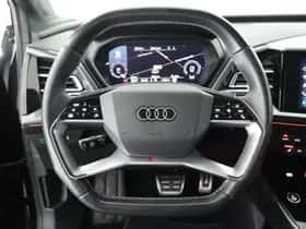 Audi Q4 e-tron (2022) thumbnail 18