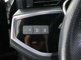 Audi Q3 (2022) thumbnail 16