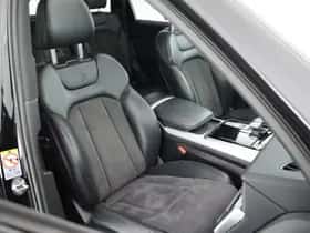 Audi Q7 (2020) thumbnail 2