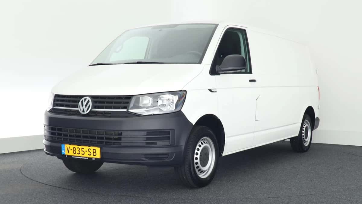 Volkswagen Transporter (2018) — foto 1