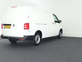 Volkswagen Transporter (2018) thumbnail 8