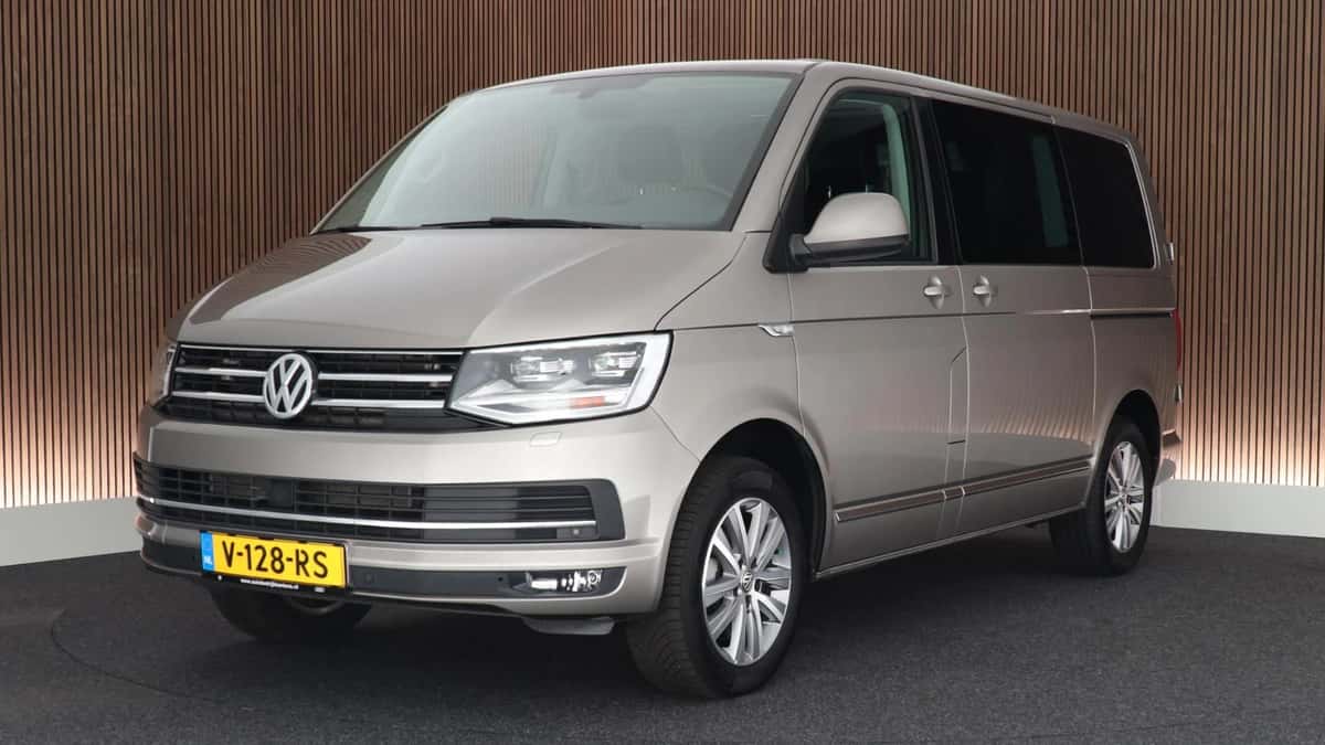 Volkswagen Transporter (2018) — foto 1