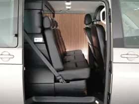 Volkswagen Transporter (2018) thumbnail 11