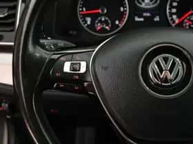 Volkswagen Transporter (2018) thumbnail 16