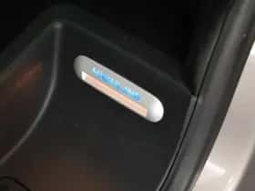Volkswagen Transporter (2018) thumbnail 29