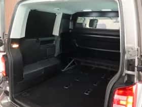 Volkswagen Transporter (2018) thumbnail 37