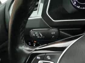 Volkswagen Tiguan (2017) thumbnail 18