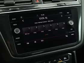 Volkswagen Tiguan (2017) thumbnail 22