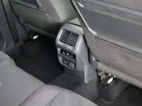 Volkswagen Tiguan (2017) thumbnail 41